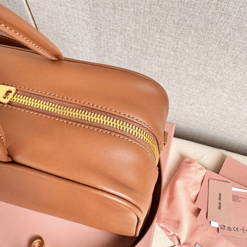miumiu*5BB17长肩带公文包棕色免检版 - Image 7