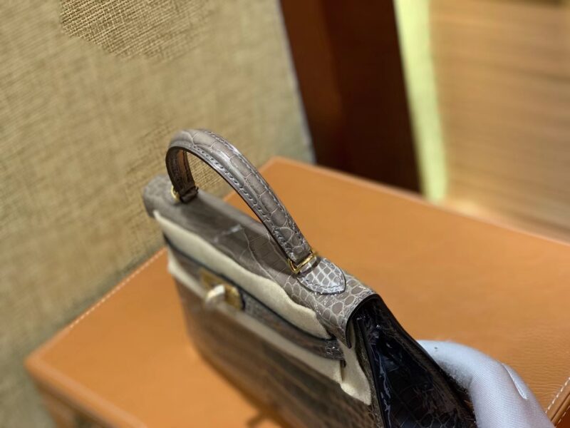 爱马仕 Mini Kelly 沥青灰 一级美洲鳄鱼皮 全手工缝制 臻品级别 金扣 19cm 2代 - Image 4