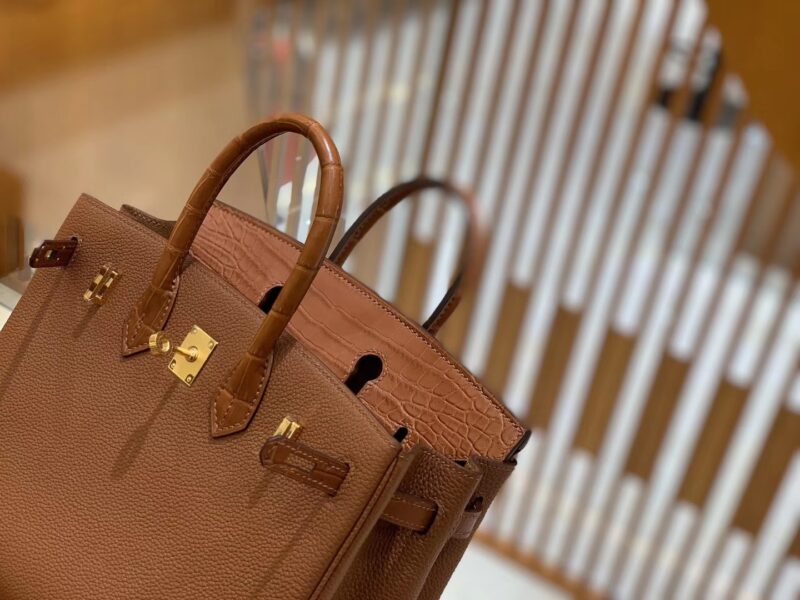 爱马仕 Birkin Touch 25cm 焦糖 金棕 金扣 哑光鳄鱼皮 拼小牛皮 新货 - Image 3