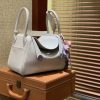 爱马仕 Lindy 26cm 奶昔白 鳄鱼皮拼togo牛皮 顶级手工缝制 银扣