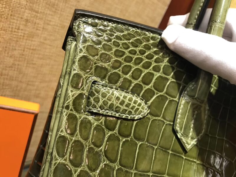 爱马仕 Birkin铂金包 丛林绿 一级皮 尼罗鳄鱼 进口原料 顶级手缝工艺 金扣 30cm - Image 3