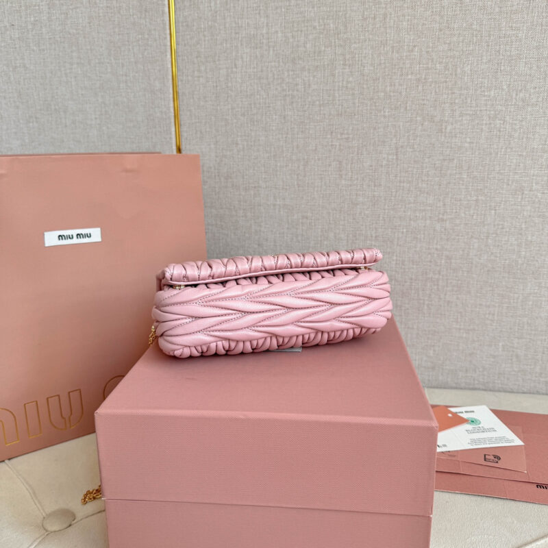 miumiu缪缪*Matelasse系列5BP086单肩包粉色 - Image 6