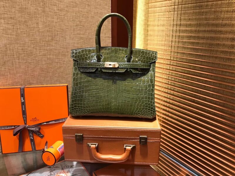 爱马仕 Birkin铂金包 丛林绿 一级皮 尼罗鳄鱼 进口原料 顶级手缝工艺 金扣 30cm