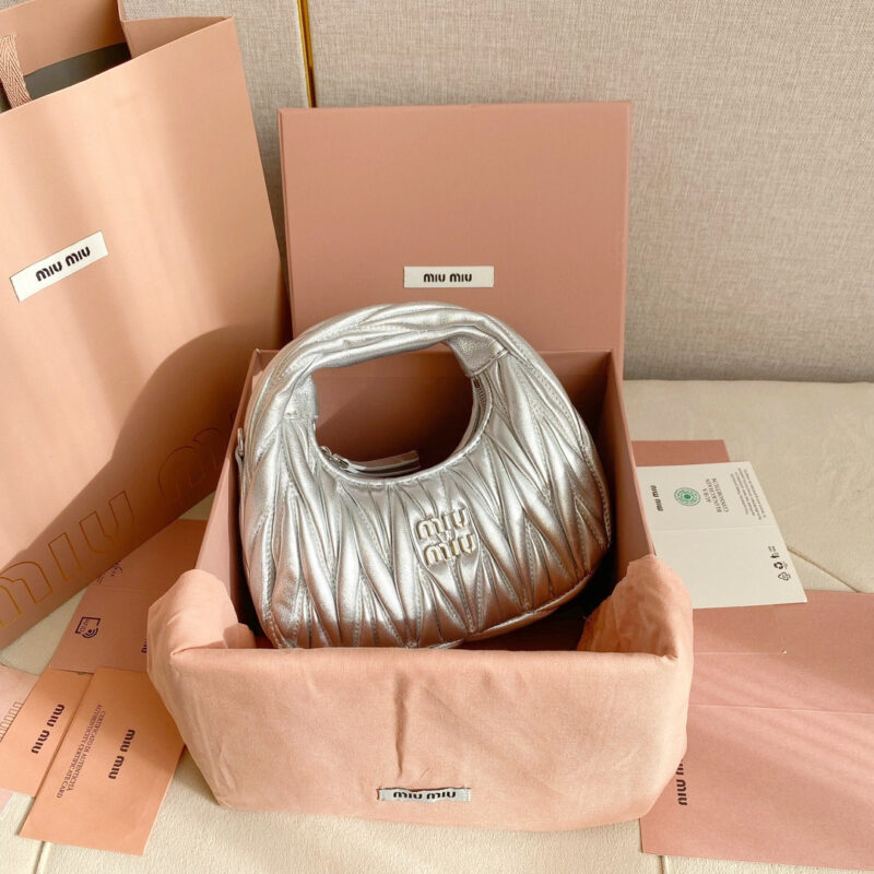 miumiu缪缪*5BP078Mini单肩包银色免检版 - Image 7