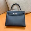 115848bb710a594.jpg 爱马仕 Kelly 凯莉包 掌纹牛皮 经典黑 银扣 28cm 全手工 现货