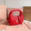 miumiu缪缪*Matelasse系列5BC125手袋红色免检版