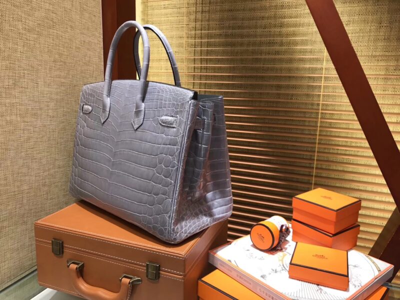 爱马仕 Birkin铂金包 斑鸠灰 美洲鳄鱼 方块 进口原料 顶级手缝工艺 银扣 35cm - Image 6