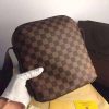 1492769774918023.jpg N41135 LV TROTTEUR BEAUBOURG格子斜挎包 LV男包 LV休闲斜挎包