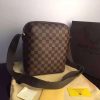 1492769790104397.jpg N41135 LV TROTTEUR BEAUBOURG格子斜挎包 LV男包 LV休闲斜挎包