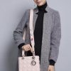 M0532OCAL M413 Dior LADY DIOR小羊皮手提包 新款徽章戴妃包 浅粉
