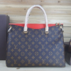 1494555263490251.png LV M40929 Louis Vuitton 路易·威登 女士Pallas系列杏黄色印花手袋