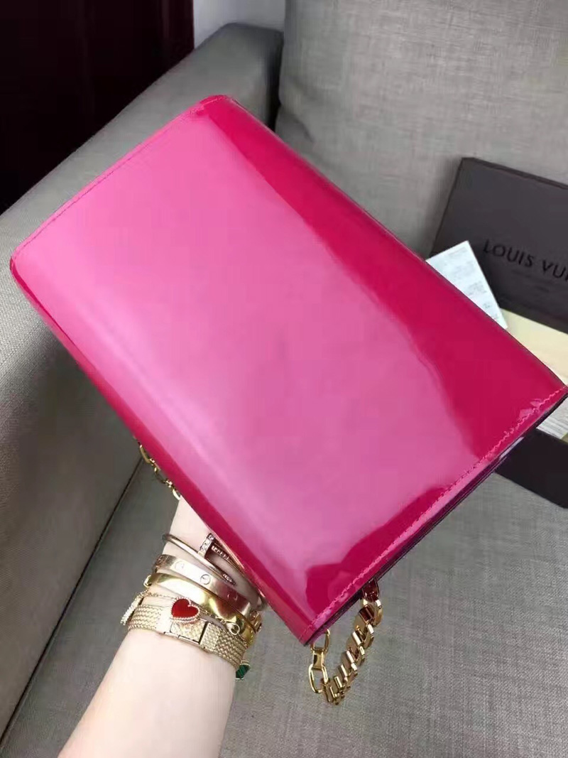 M94270 LouisVuitton 路易威登晚装包系列Vernis漆皮玫红色女式手拿包