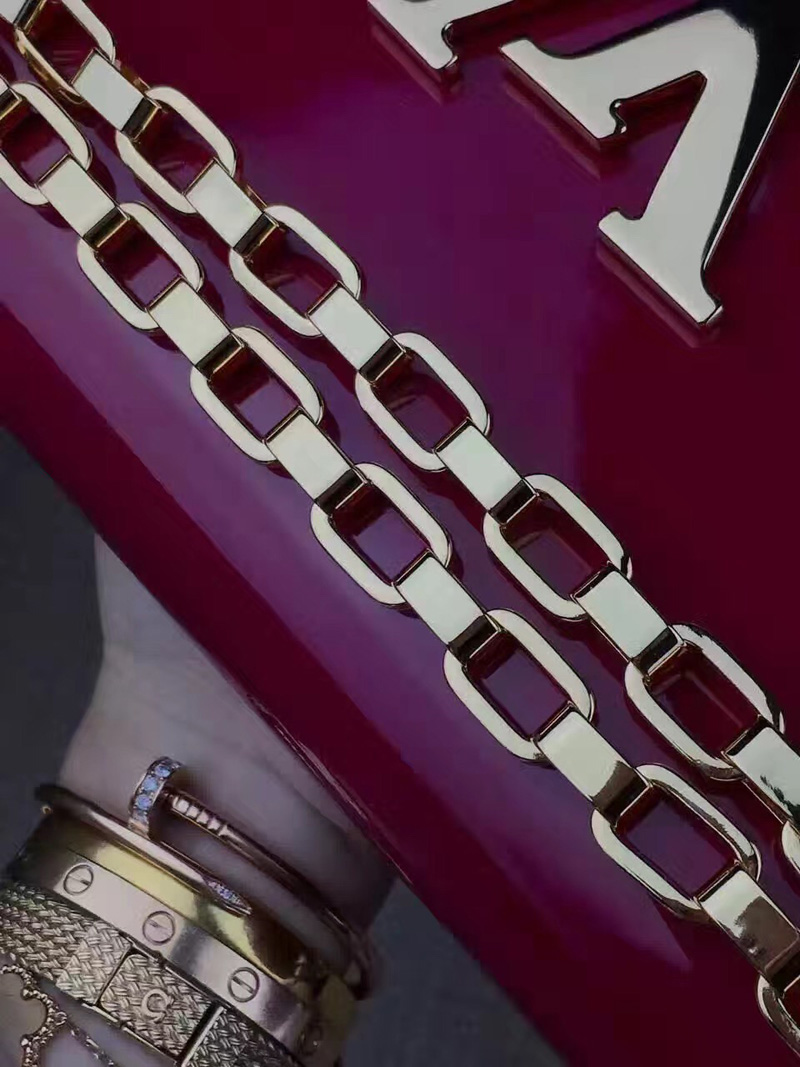 M94270 LouisVuitton 路易威登晚装包系列Vernis漆皮玫红色女式手拿包