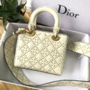 M0579 Dior迪奥 LADY DIOR原色小牛皮柔软手提包 饰钉手提单肩包