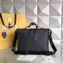FENDI 手提包斜挎包 纯手工 惬意从容 重新定义潮流新风尚