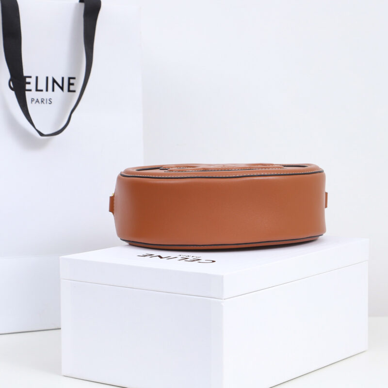 Celine*Triomphe系列圆饼包198603棕色免检版 - Image 5