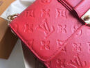 M43393 LV SAINT SULPICE 小号手袋 LV全皮女包 LV女士单肩斜挎包 红色