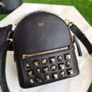 FENDI 2017新品 芬迪 女士背包 进口小牛皮铆钉包 双肩包 黑色