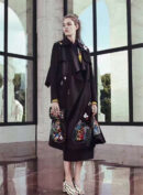 FENDI 芬迪 小牛皮彩色铆钉包 链条包 黑色