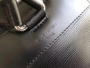 M41709 LV Supreme 联名系列限量版Christopher 双肩包 LV双肩包 黑色