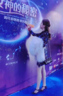 FENDI 芬迪 305B 金钻GOLD EDITION小牛皮迷你 双F扣链条包肩背包 黑色