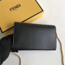 FENDI 芬迪 004 2017秋冬新款 真皮翻盖迷你链条手袋手拿包 黑色