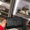 FENDI 芬迪 6346 柔软板岩软羊链式皮夹 金属环 可拆卸链条肩带 黑色