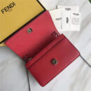 FENDI 芬迪 6346 柔软板岩软羊链式皮夹 金属环 可拆卸链条肩带 红色