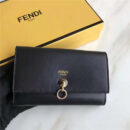 Fendi 芬迪 0383 2017年最新设计柔软平纹小牛皮中夹 金属环 黑色