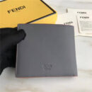 FENDI 芬迪 2017新款 face浮雕同色贴花 小牛皮 三夹层卡片夹 灰色