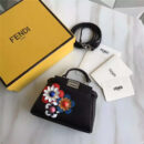 FENDI 芬迪新款 时装秀羊皮MICRO PEEKABOO 太阳花花朵小猫包 黑色彩花
