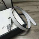 Gucci 新款 进口原版小牛皮压花 女士腰带 双G扣头 双面可用 白色银扣
