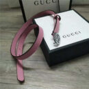 Gucci 新款 进口原版小牛皮压花 女士腰带 双G扣头 双面可用 粉色银扣