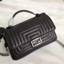 FENDI 芬迪 8770 时装秀款 Micro Baguette 压纹双面链条包 黑色