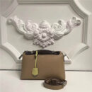 149S FENDI 芬迪 2017新款 柔软小牛皮 拼色波士顿手提包挎包 卡其拼黄