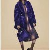 9210M FENDI 芬迪 边缘编织装饰 柔软小牛皮手提包 紫色