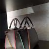 279 FENDI 芬迪 迷你柔软小牛皮 购物包 彩色毛边 软羊革衬里 啡色