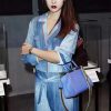 279 FENDI 芬迪 迷你柔软小牛皮 购物包 彩色毛边 软羊革衬里 紫蓝色