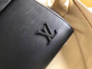 M41302 LV CLUNY MM 中号手袋 LV女包 LV真皮水波纹 LV手提包 黑色