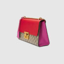 409486 Padlock 系列 GG Supreme高级人造帆布 中号 肩背包 红配玫红