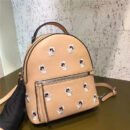 8223S FENDI 芬迪 西班牙柔软皮 彩色绣花 迷你双肩背包 驼色