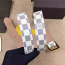 LV 路易威登 专柜新品 经典白棋盘格 不锈钢针扣 女士皮带