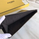 0363 FENDI 芬迪 小怪兽眼睛 全蛇皮 拉链手拿包 黑色