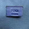 0363 FENDI 芬迪 柔软小牛皮 毛绒眼睛 拉链手拿包 蓝色