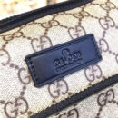 429018 GUCCI 经典GG印花 防水材质 单肩斜挎男包 灰白色黑带