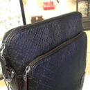 854364 GUCCI 经典款 全皮压花 菱格纹 斜挎包 黑色