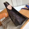 M47542 LV Monogram帆布化妆盒 26号盥洗袋 LV柴犬系列 LV洗漱包