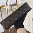 M43713 LV Saint Placide 手袋 LV女包 LV链条包 红色