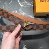 M9020 LV路易威登 全新系列 全新 V标志 女士腰带 啡色棋盘格