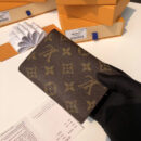 M62578 LV Flower COMPACT 钱夹 LV女士短款钱包 LV挂锁钱包 黑色